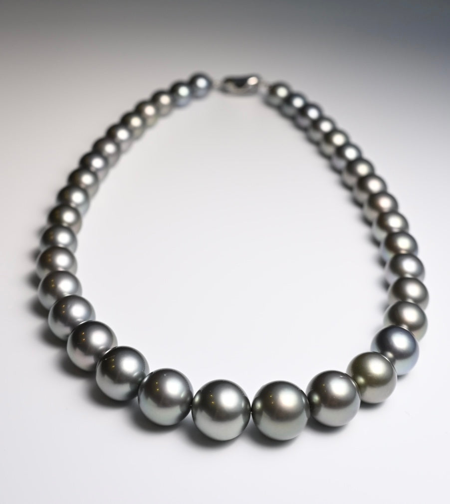 Aurora OCEAN BLUE Tahitian Pearl Strand